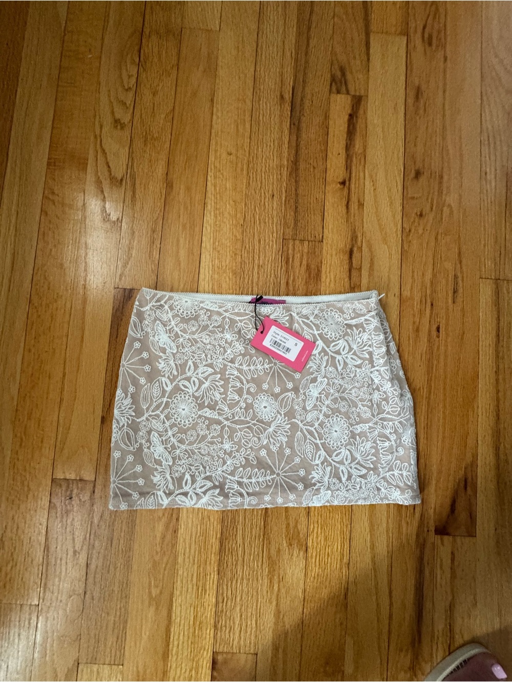 White Embroidered Mini Skirt - Edikted